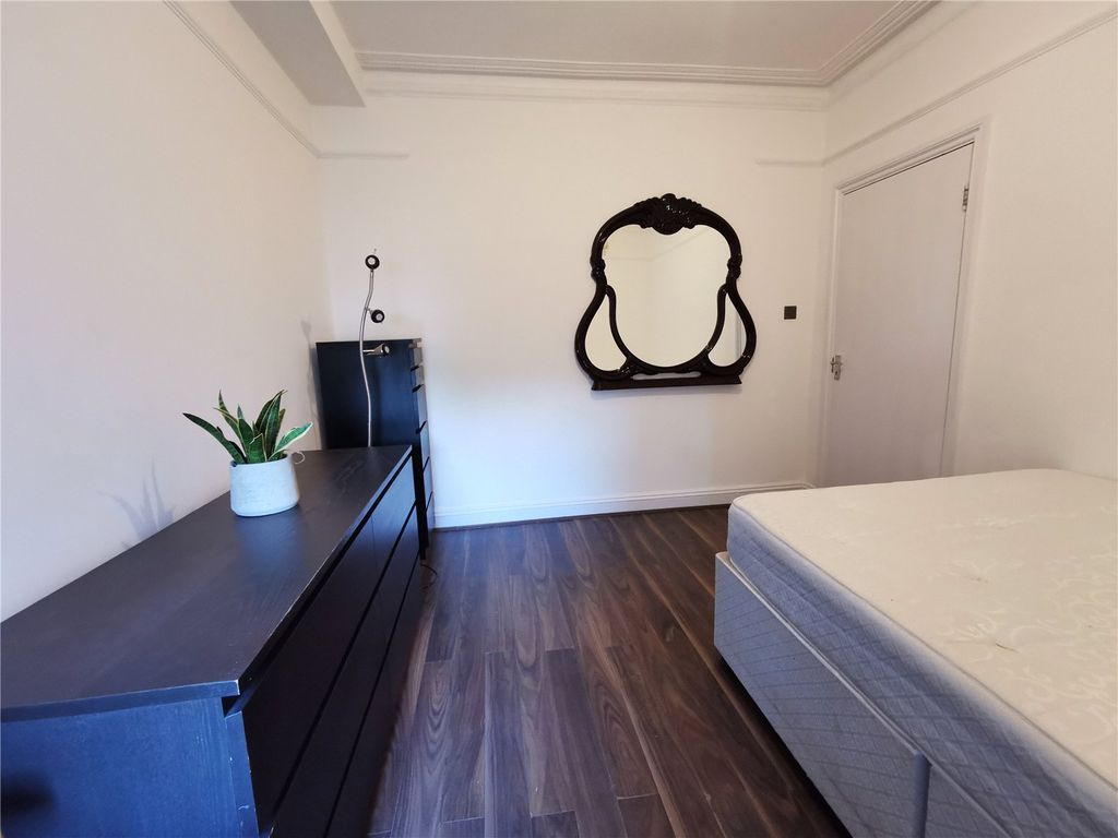 Property photo 1 of 2 Picture No. 02