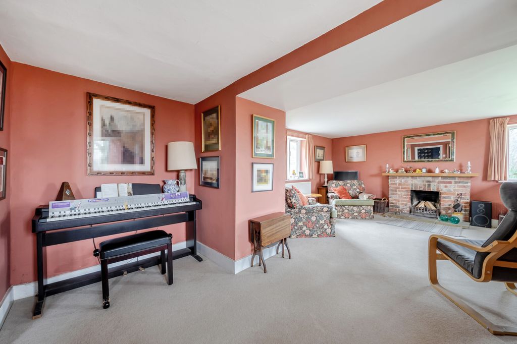 Property photo 3 of 16