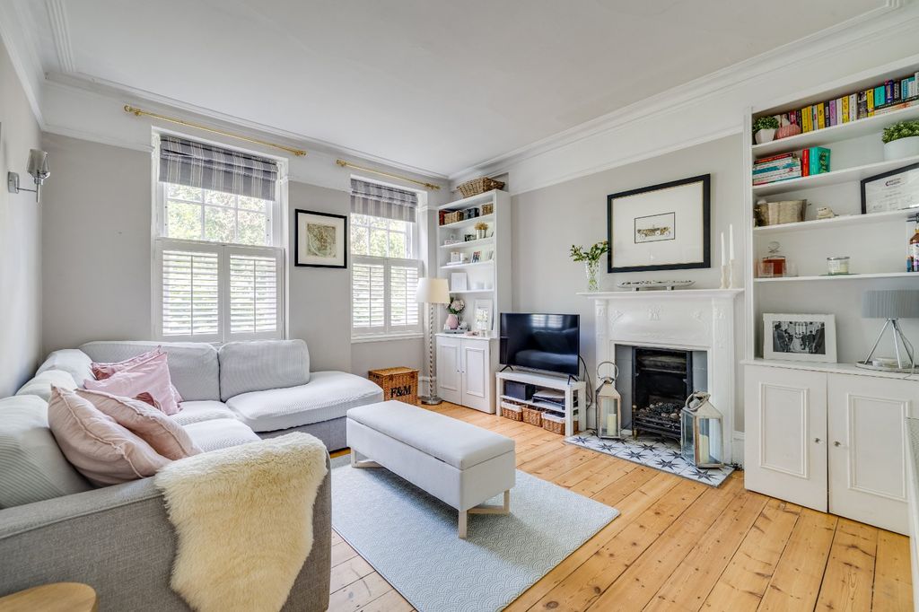 Property photo 1 of 8