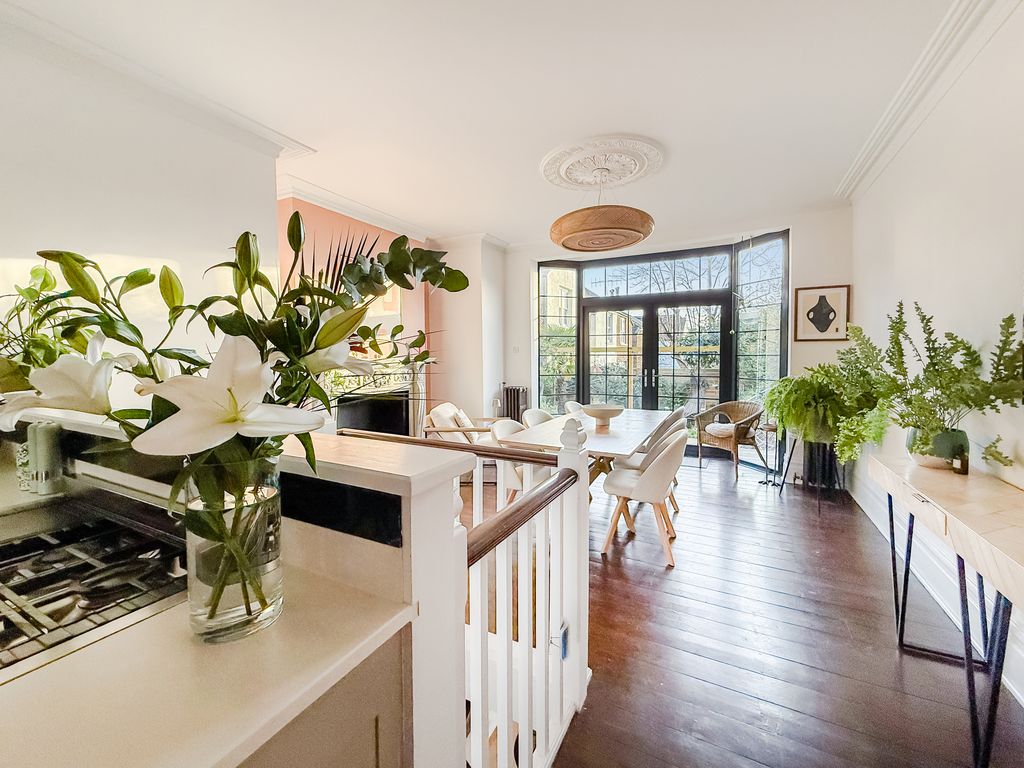 Property photo 3 of 38 Photo #3