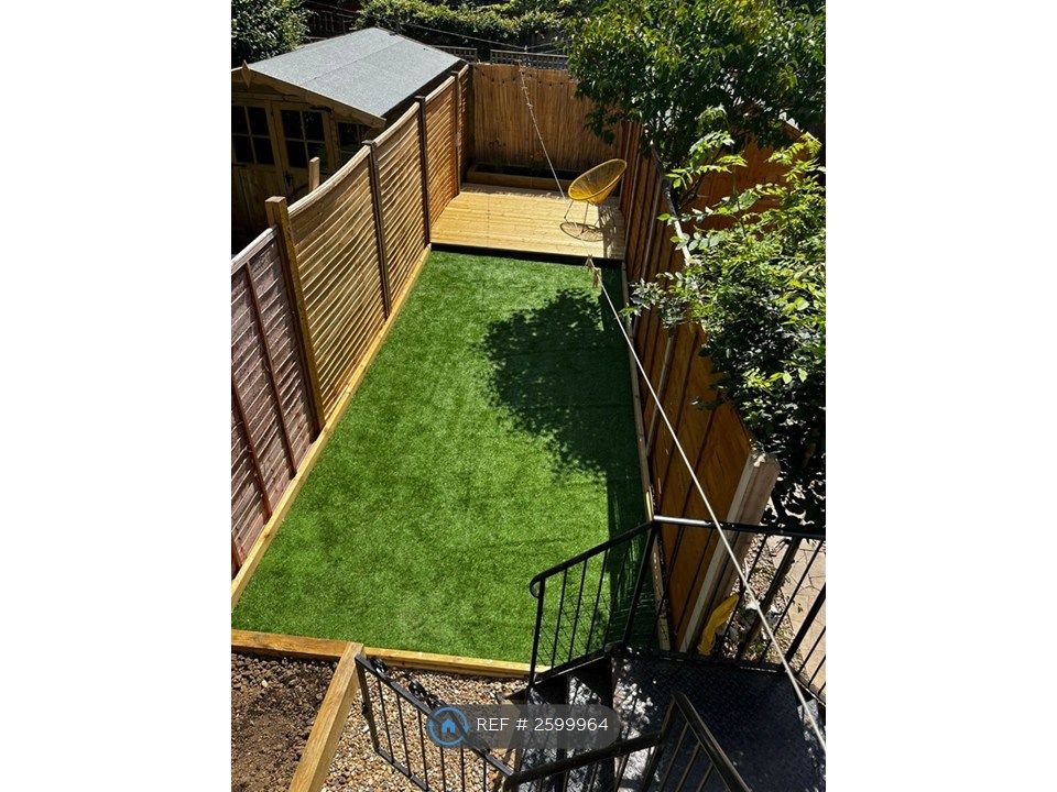 Property photo 2 of 26