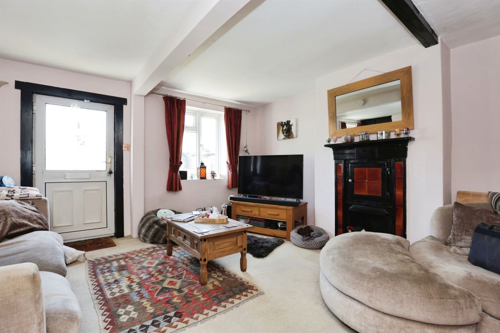 Property photo 3 of 10