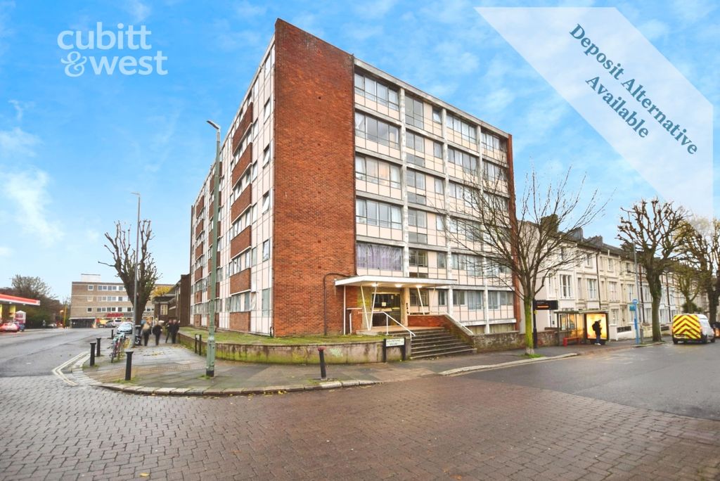 Property photo 1 of 11 External