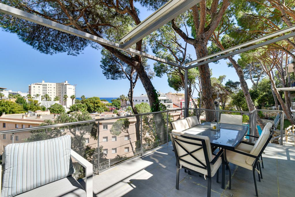 Property photo 3 of 35