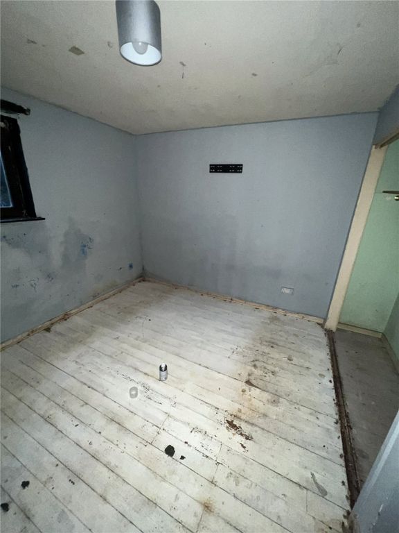 Property photo 3 of 10 Picture No. 17