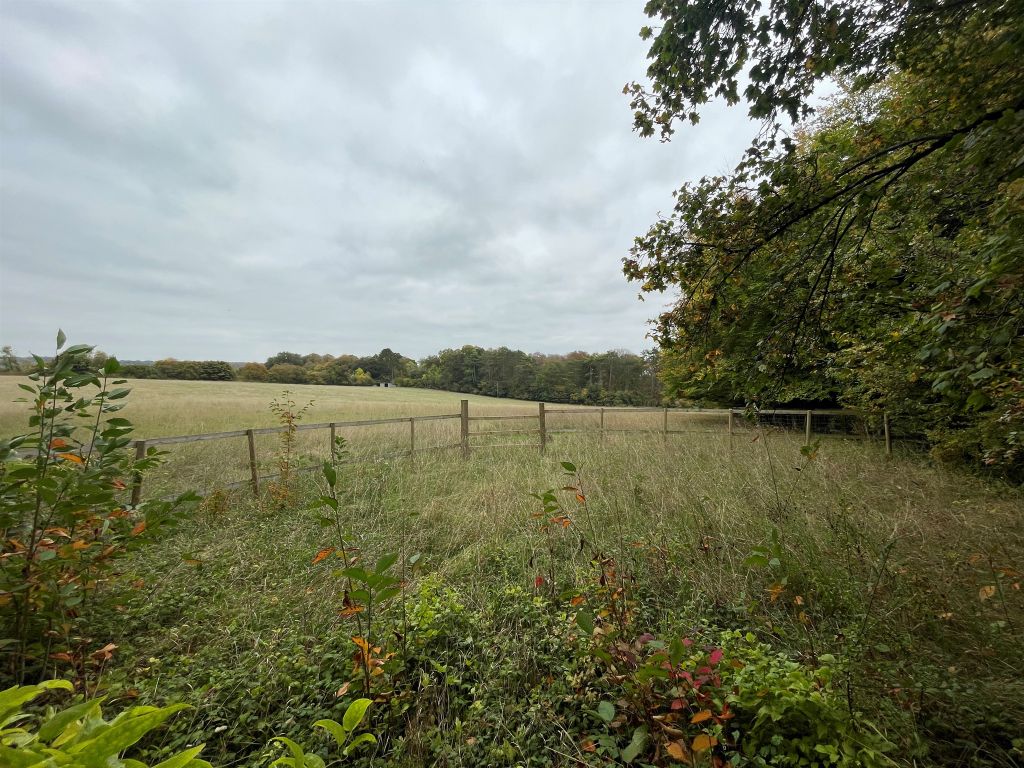 Property photo 3 of 4