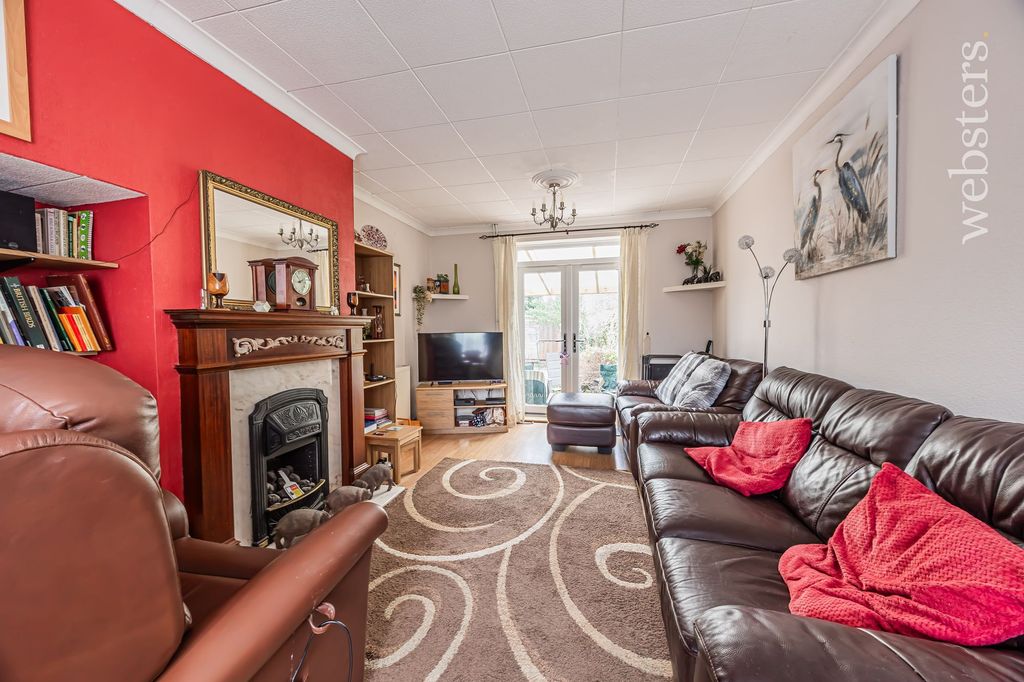 Property photo 3 of 13