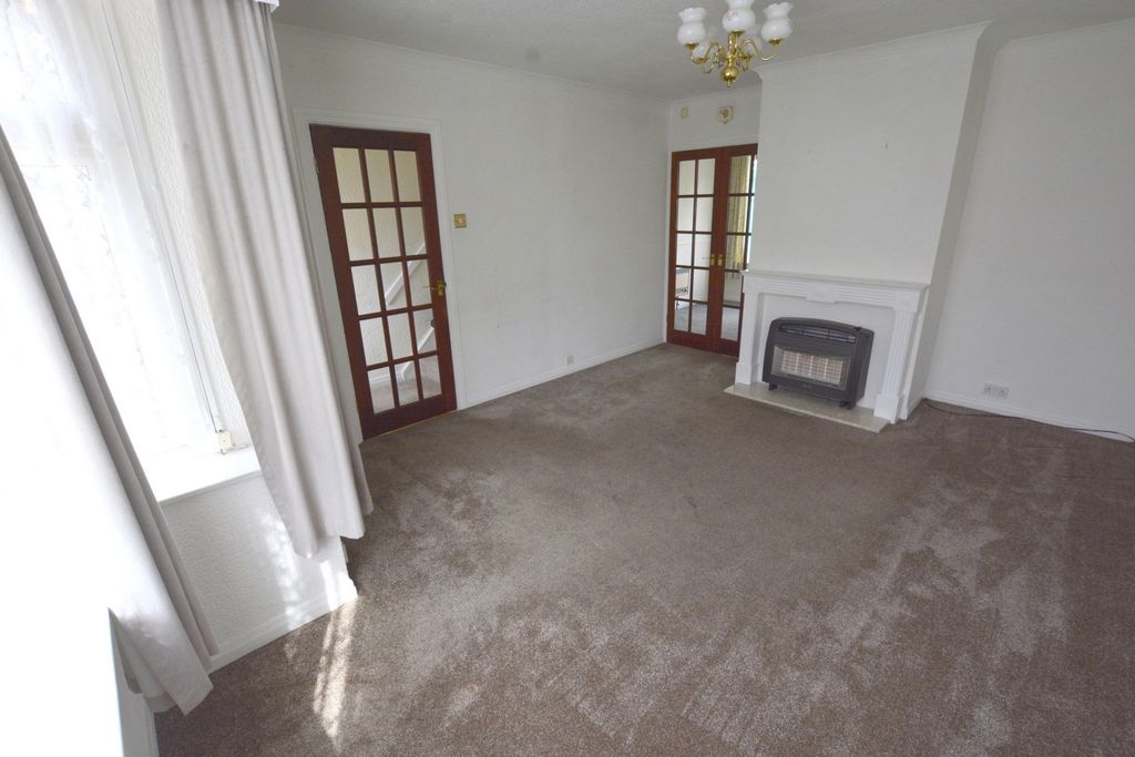 Property photo 3 of 14 Photo 9