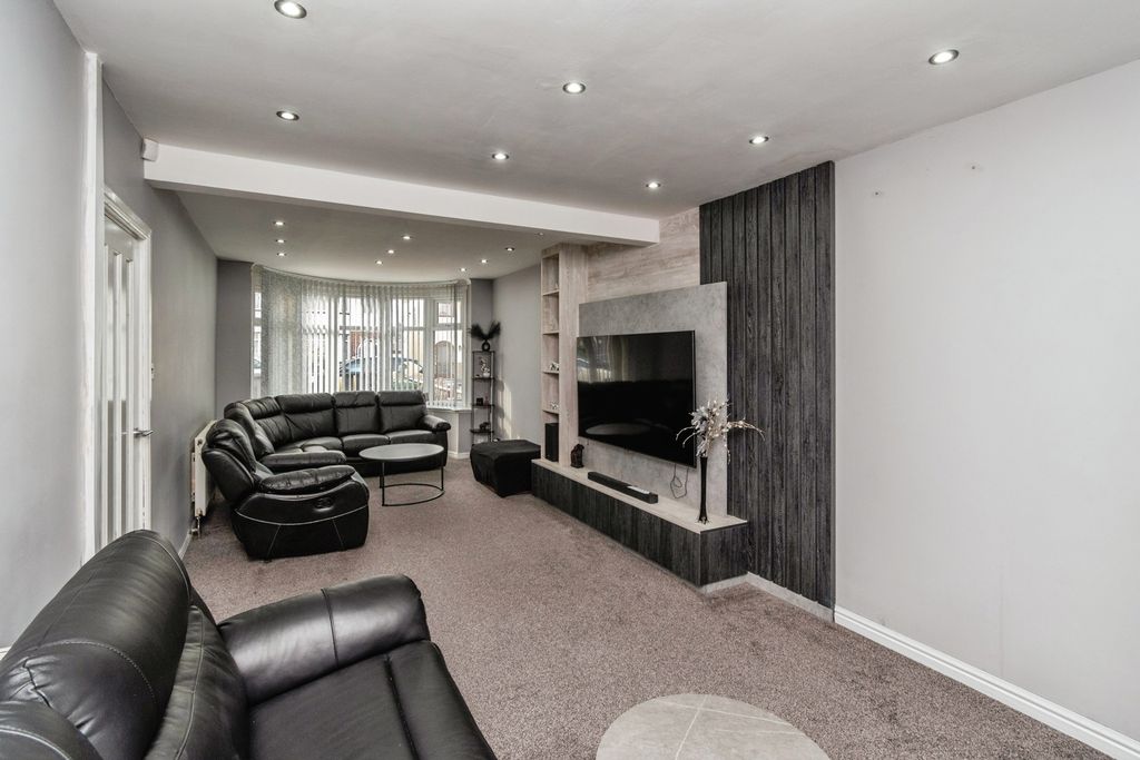 Property photo 3 of 20 Pbox-Img.Jpg