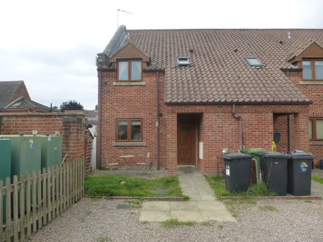 Property photo 1 of 2