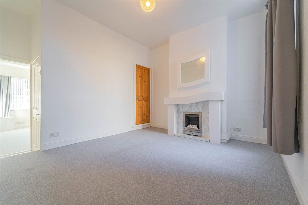 Property photo 3 of 19 Picture No. 26