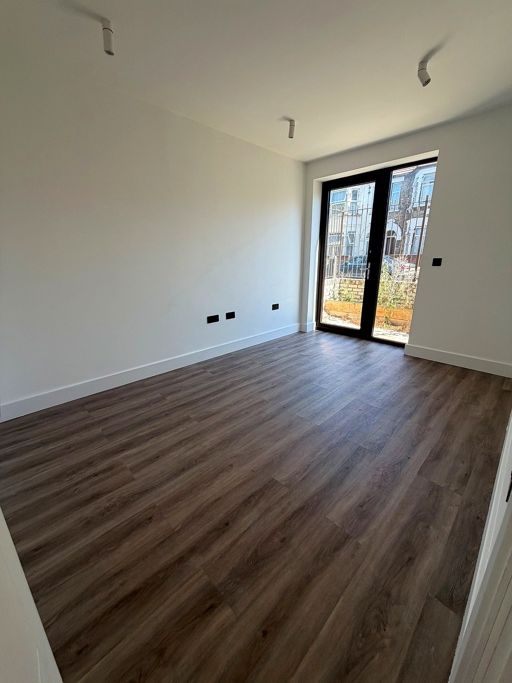 Property photo 3 of 5 Jpg