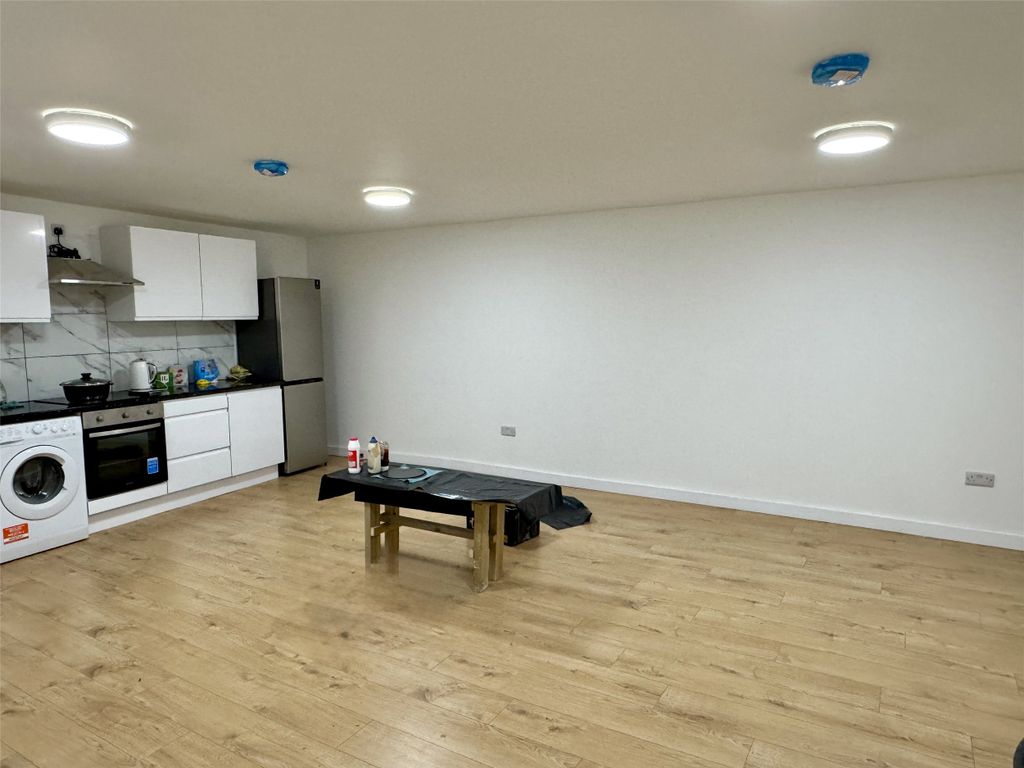 Property photo 2 of 9 Picture No. 05