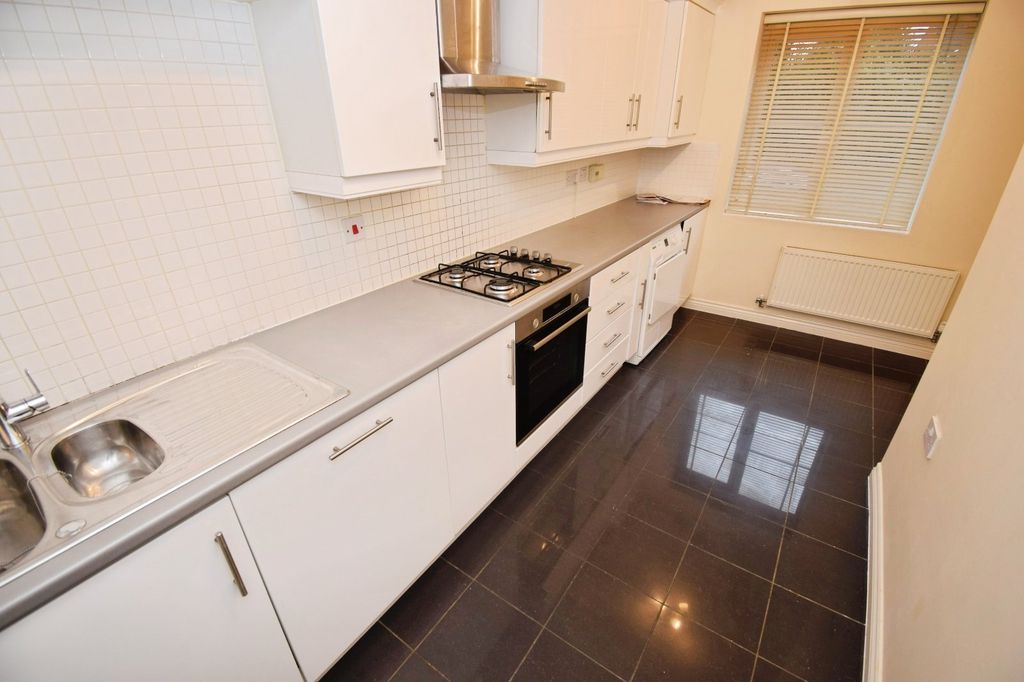 Property photo 2 of 22 Kitchen