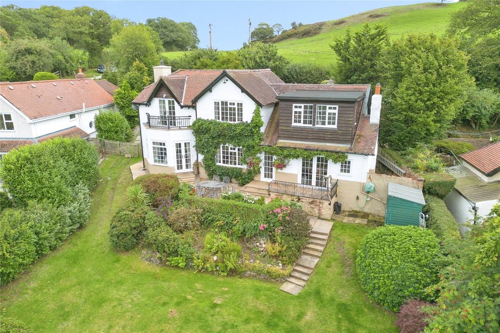 Property photo 1 of 35 Picture No. 10