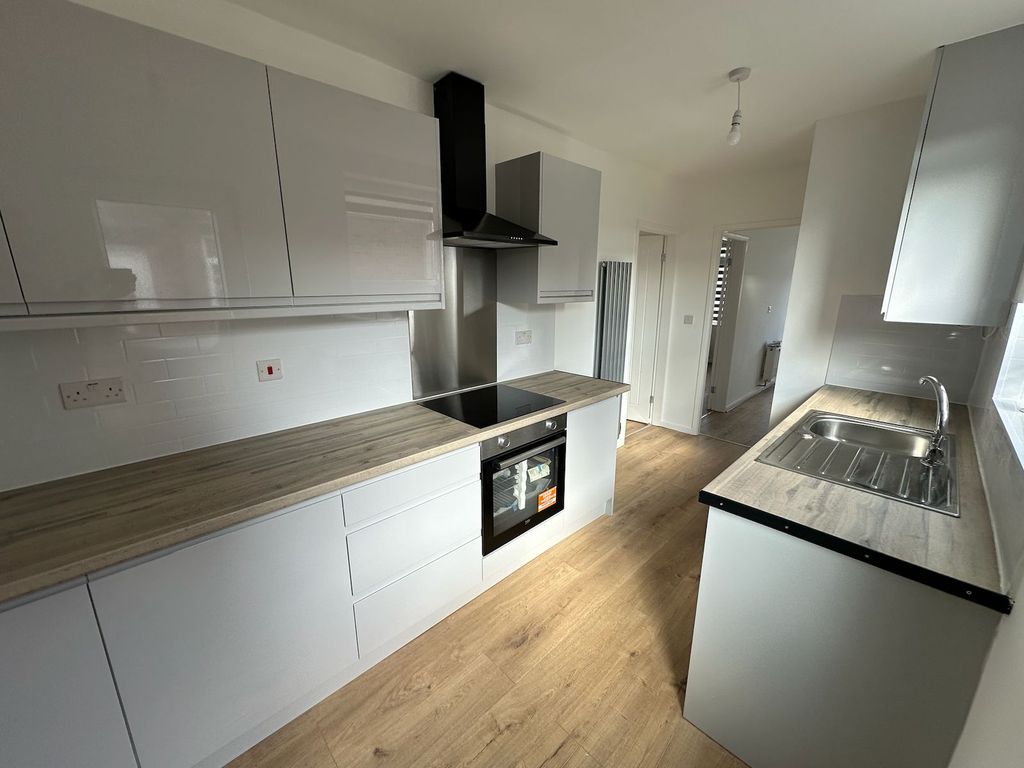 Property photo 2 of 10 Gallery