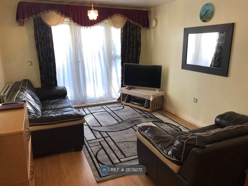 Property photo 2 of 8 Livingroom-2