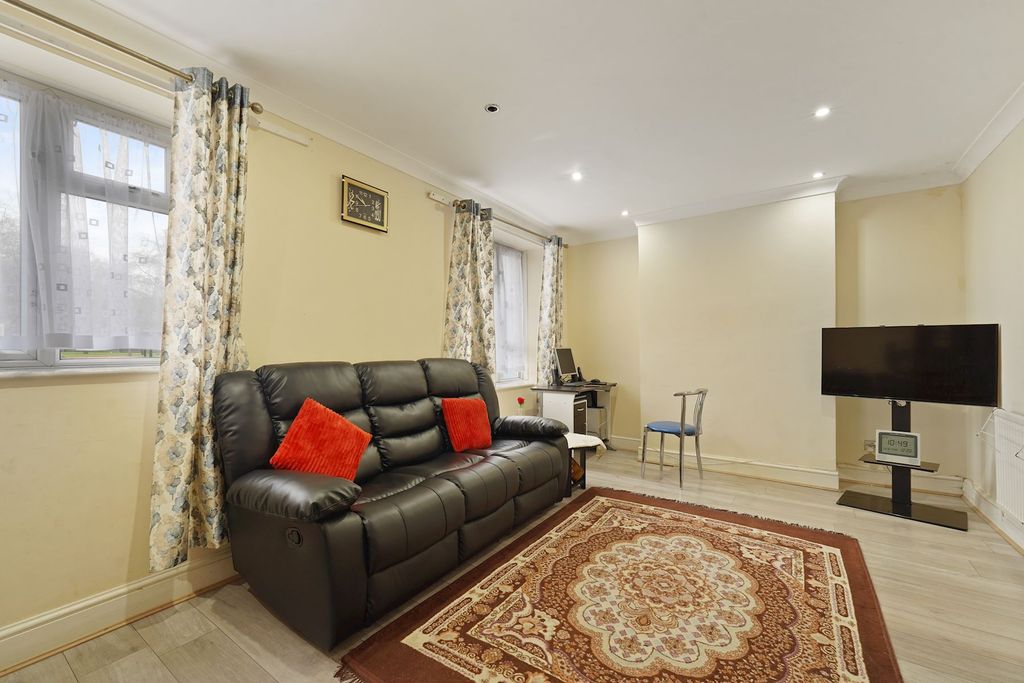 Property photo 2 of 12 Reception Room 