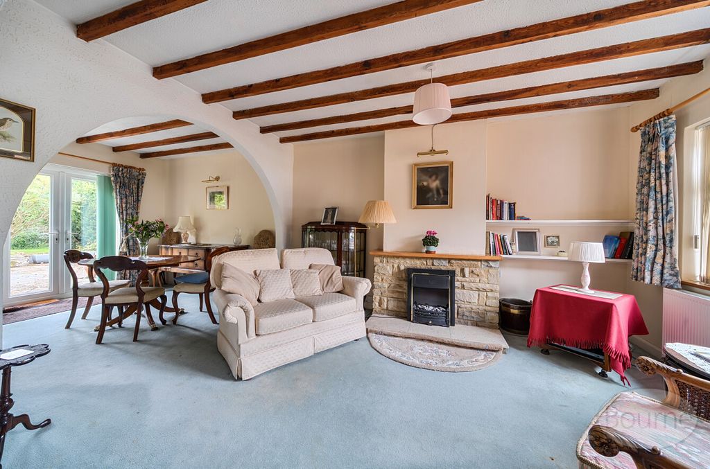 Property photo 2 of 17 82A87c2E-0A25-45c...