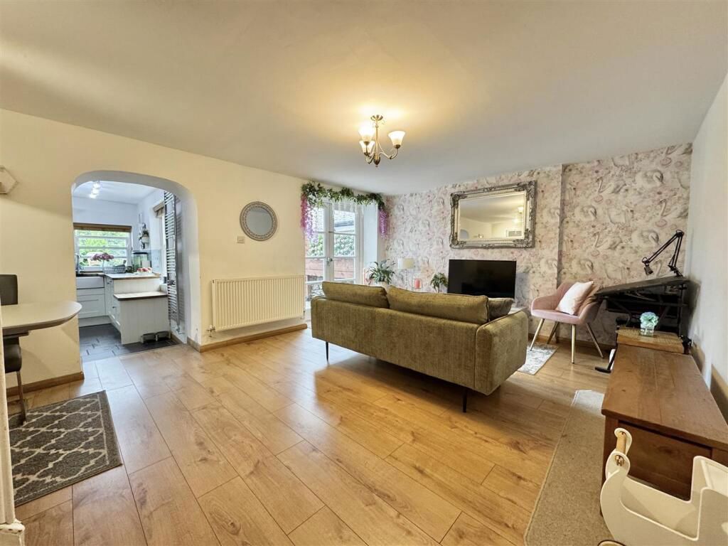 Property photo 3 of 21