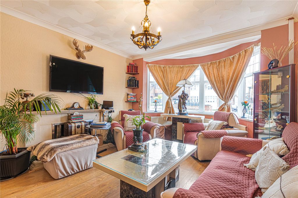 Property photo 2 of 15 Lounge/Diner