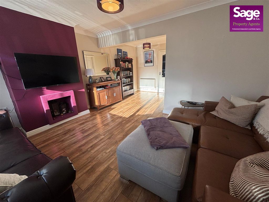 Property photo 2 of 25 Image00035 (1).Jpeg