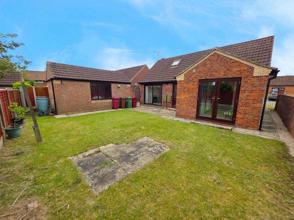 Property photo 2 of 21