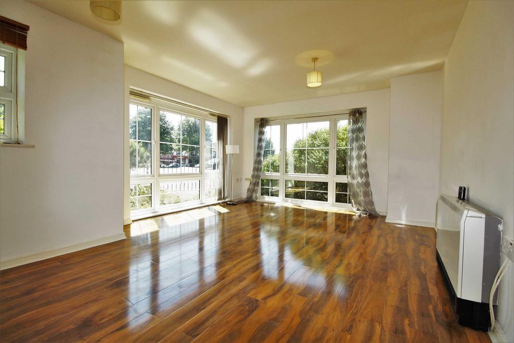 Property photo 2 of 7