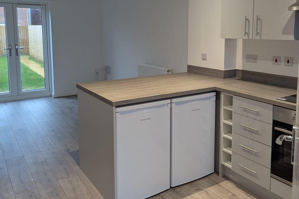 Property photo 2 of 12 4534.Jpg