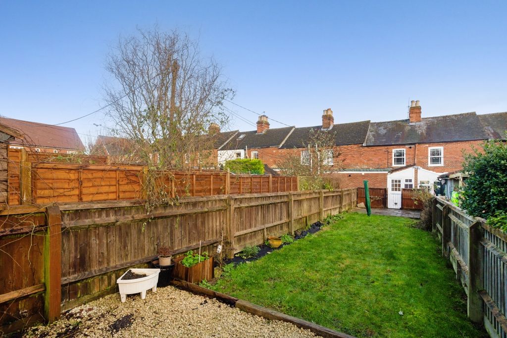 Property photo 3 of 23 9 Naldertown, Wan...