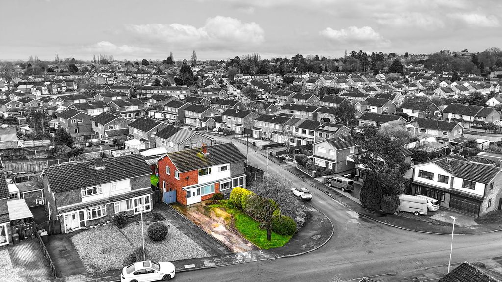 Property photo 2 of 24