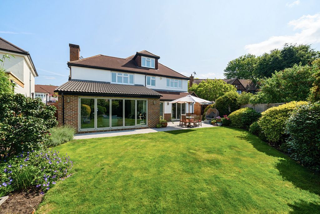 Property photo 1 of 20 1306321-20-684c06...