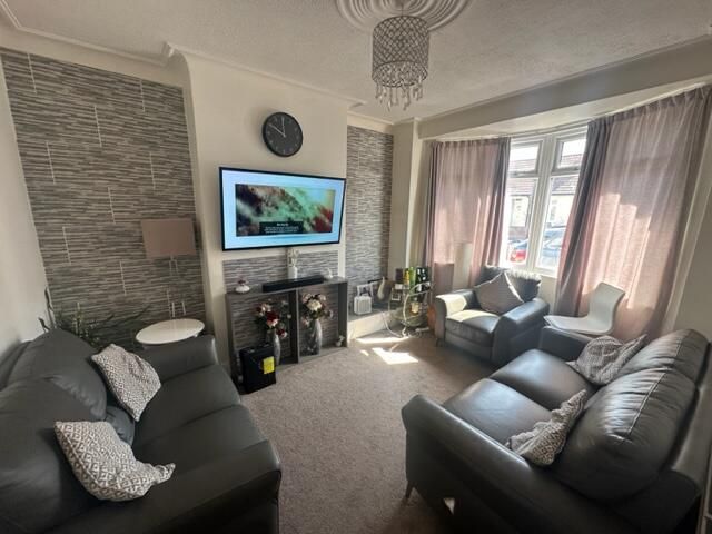 Property photo 3 of 17 Gallery