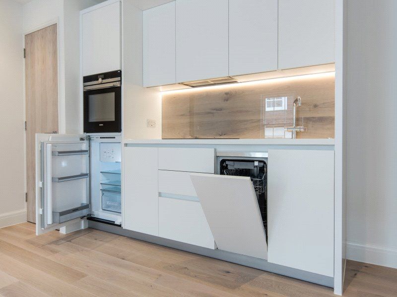 Property photo 3 of 8 Picture No. 02