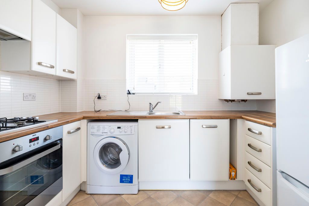 Property photo 3 of 20 Kitchen