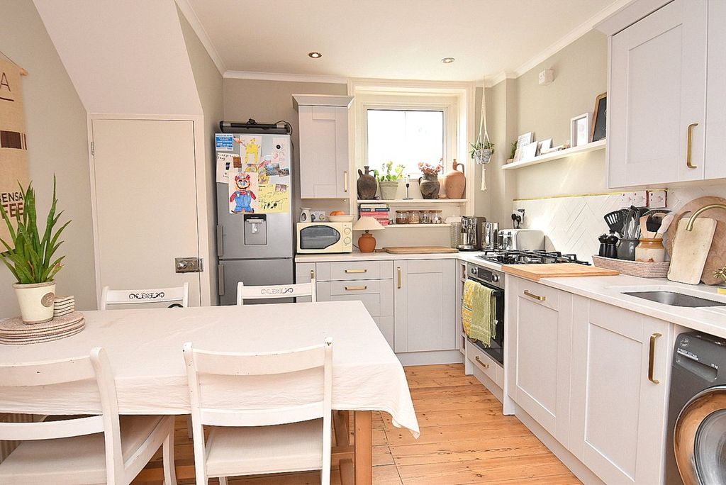 Property photo 1 of 9 Picture No. 04