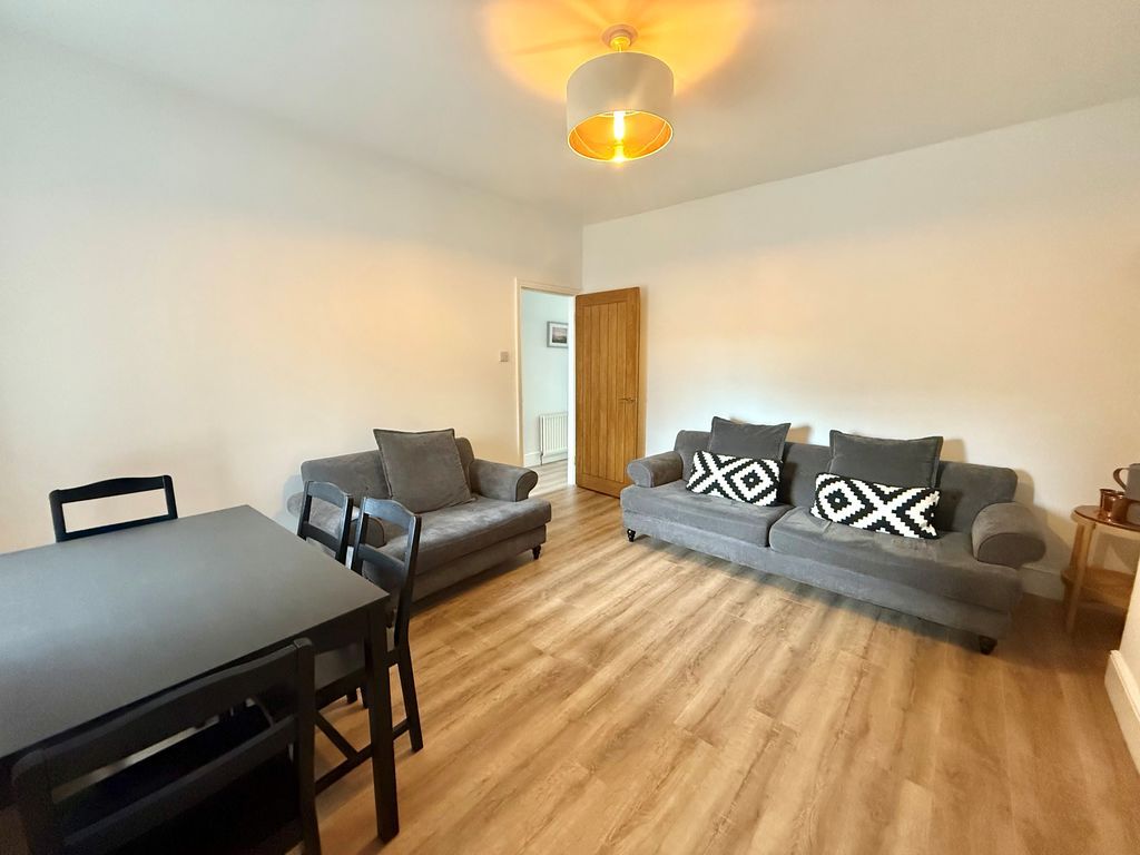 Property photo 3 of 11 Photo 10