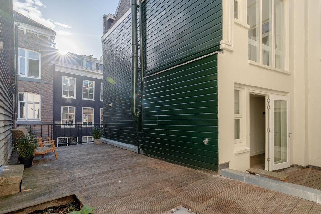 Property photo 2 of 72