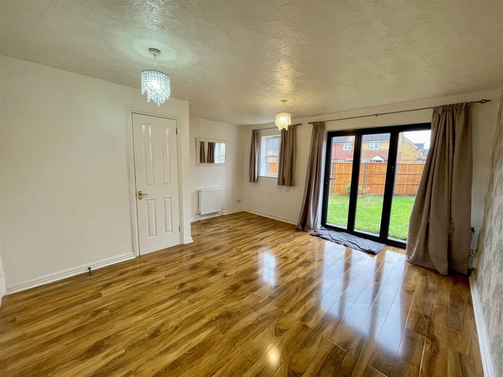 Property photo 3 of 13 Thumbnail_Img_4247.Jpg