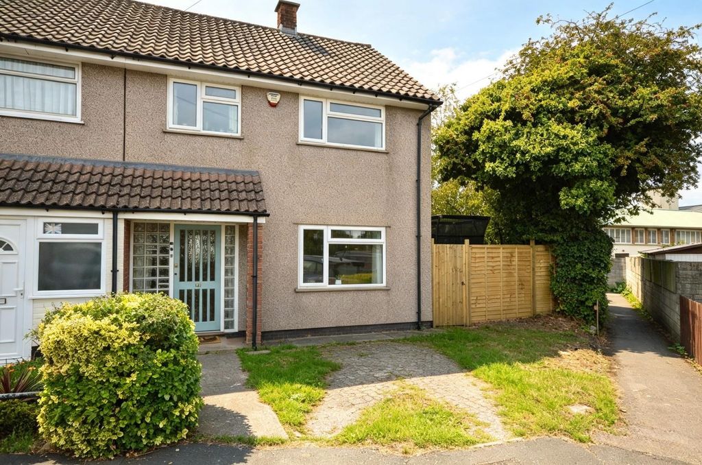 Property photo 3 of 18