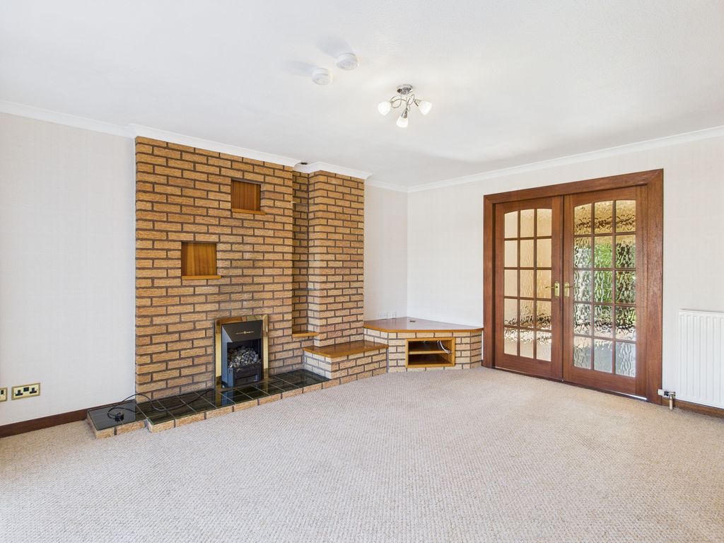 Property photo 3 of 27