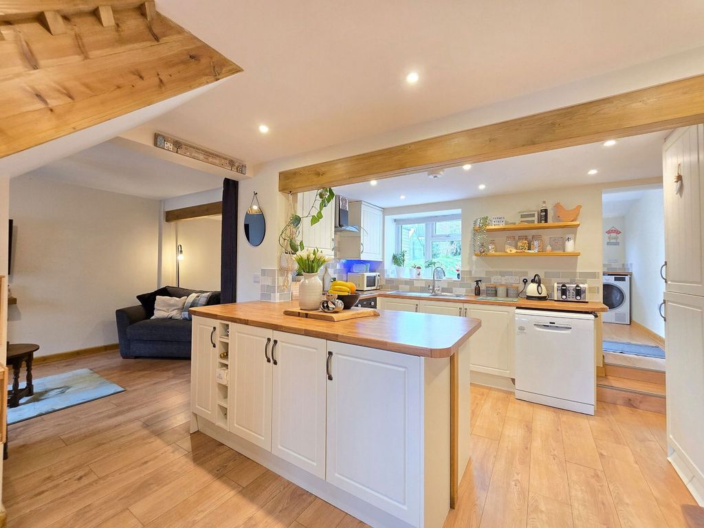 Property photo 2 of 24