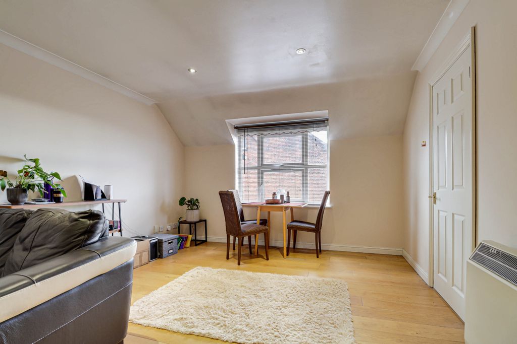 Property photo 2 of 9 Living/Dining Room