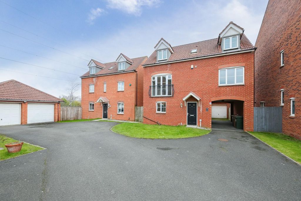 Property photo 1 of 18 Front-Edit.Jpg