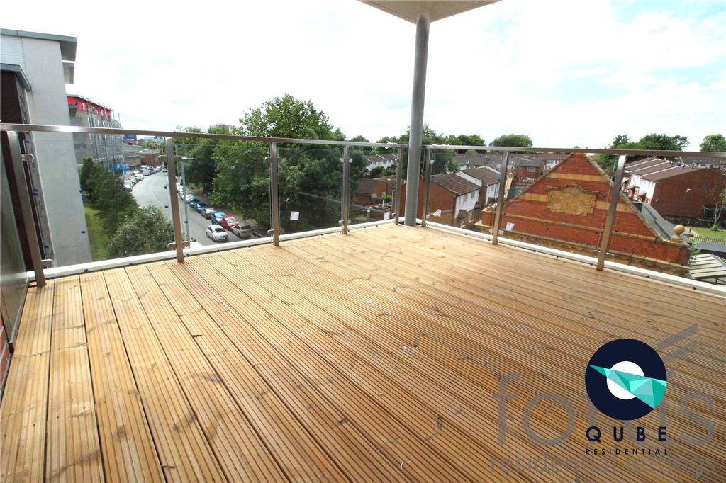 Property photo 3 of 11 Balcony
