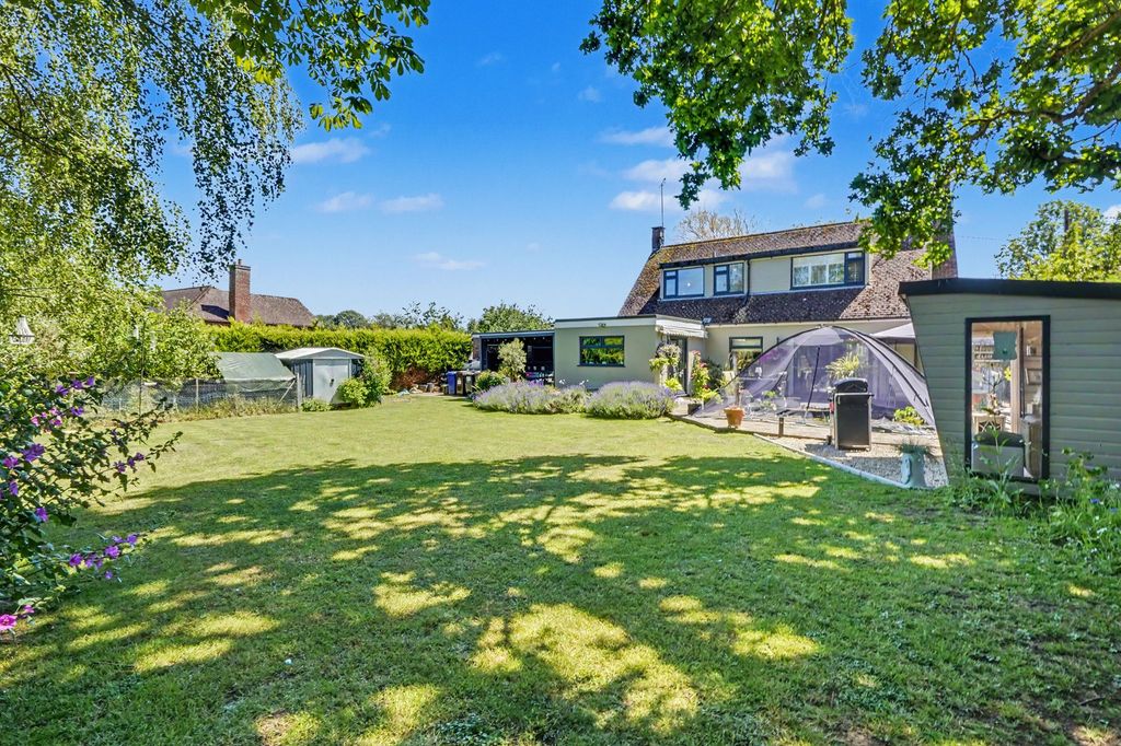 Property photo 2 of 23