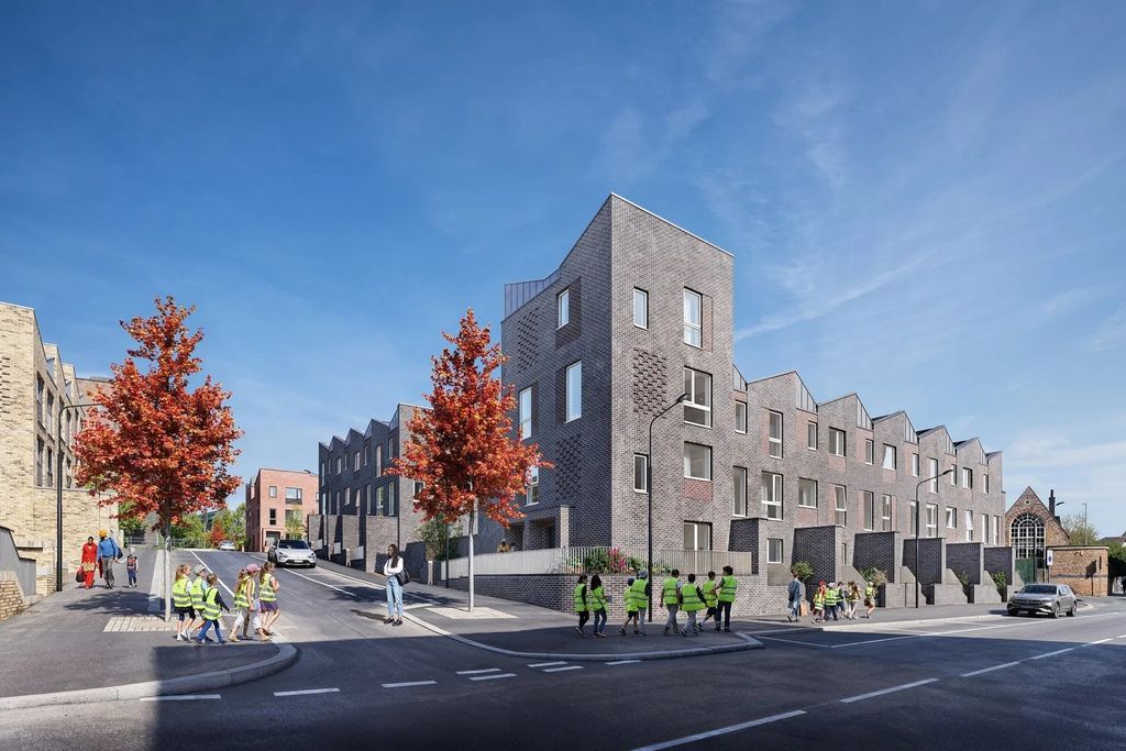 Property photo 1 of 3