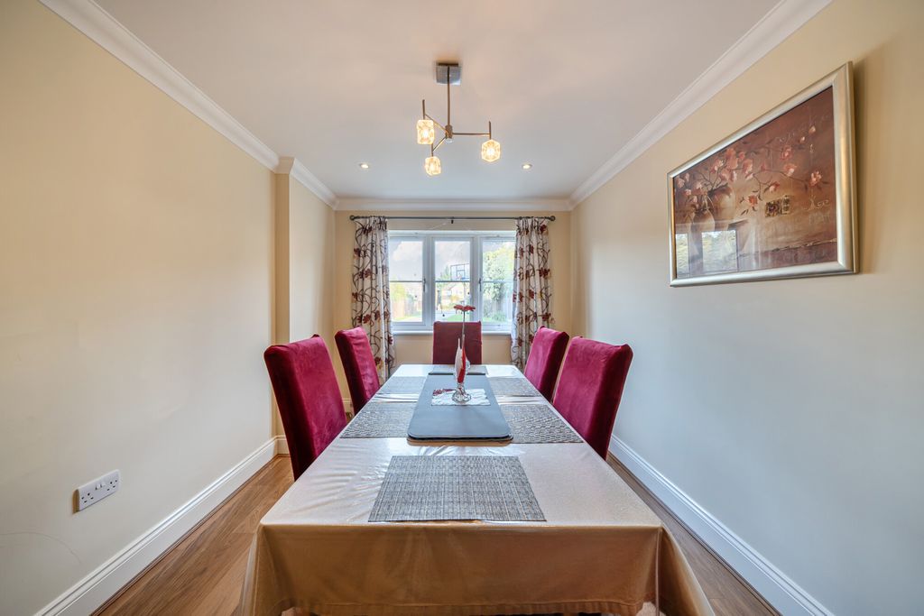 Property photo 3 of 24 1422667-3-69A87F1...