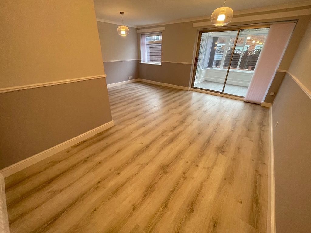 Property photo 3 of 14 4623384