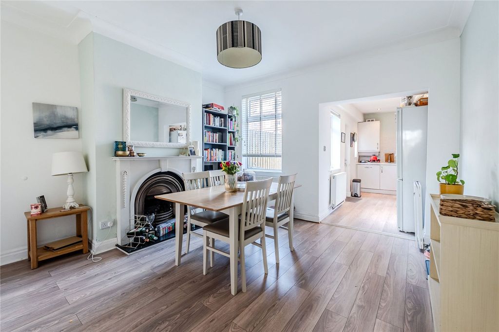 Property photo 3 of 13 Picture No. 08